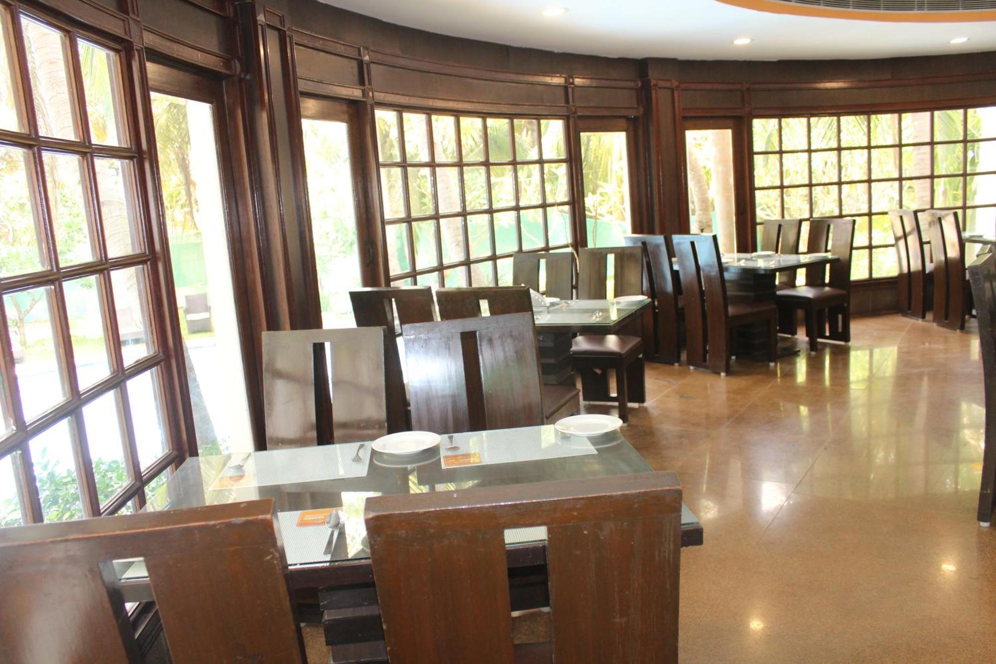 Vedic Village Sriperumbudur Formerly Known As Citrus Hotel Экстерьер фото
