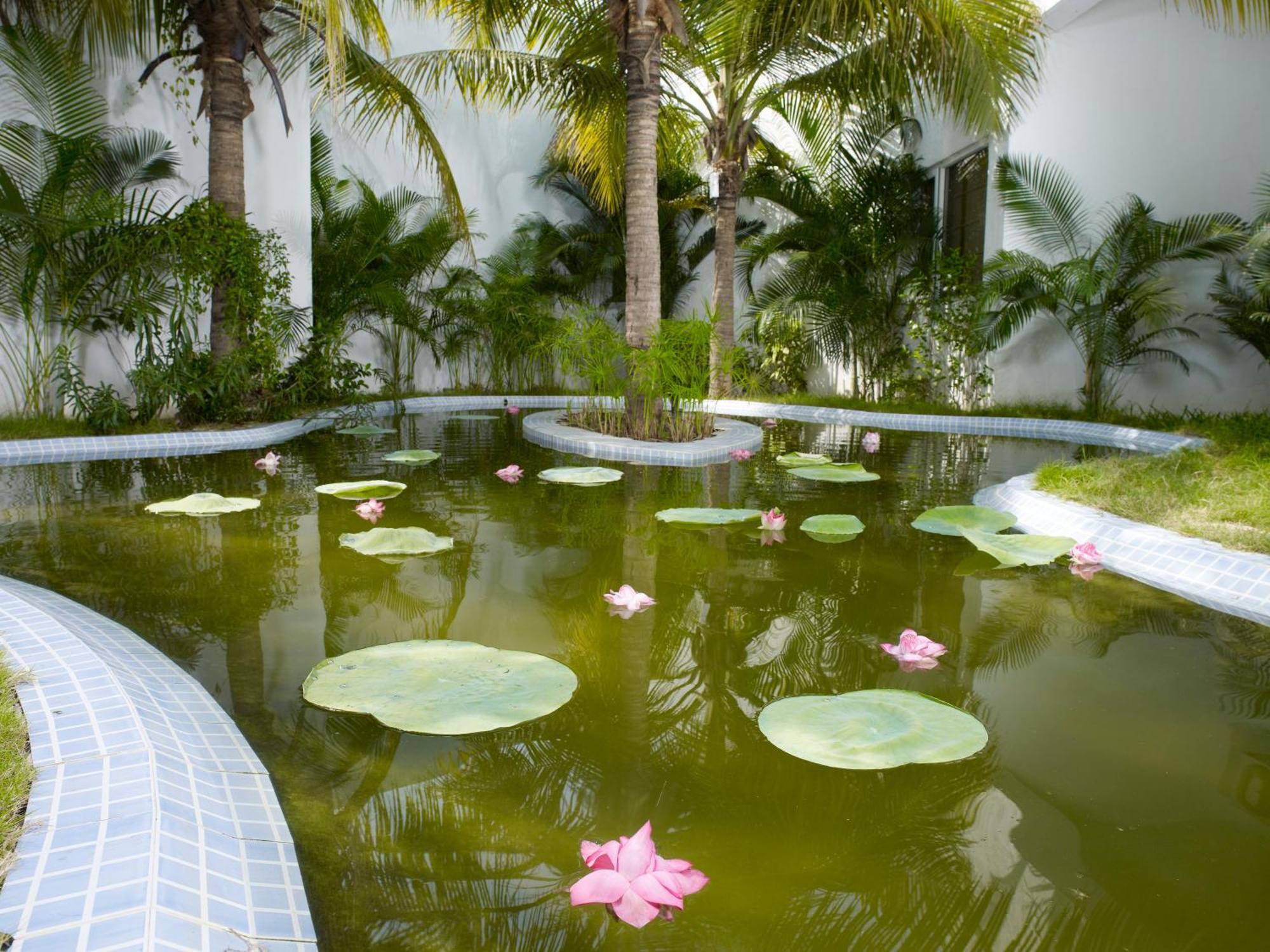 Vedic Village Sriperumbudur Formerly Known As Citrus Hotel Экстерьер фото